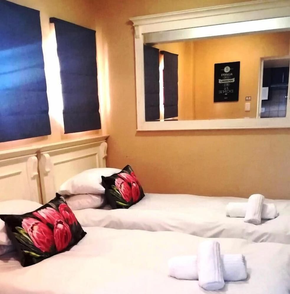 Splendid Inn Port Edward Ex Premier Hotel Edwardian 28/71
