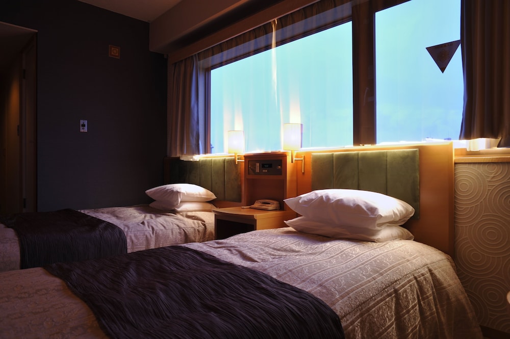 Okazaki New Grand Hotel 13/67