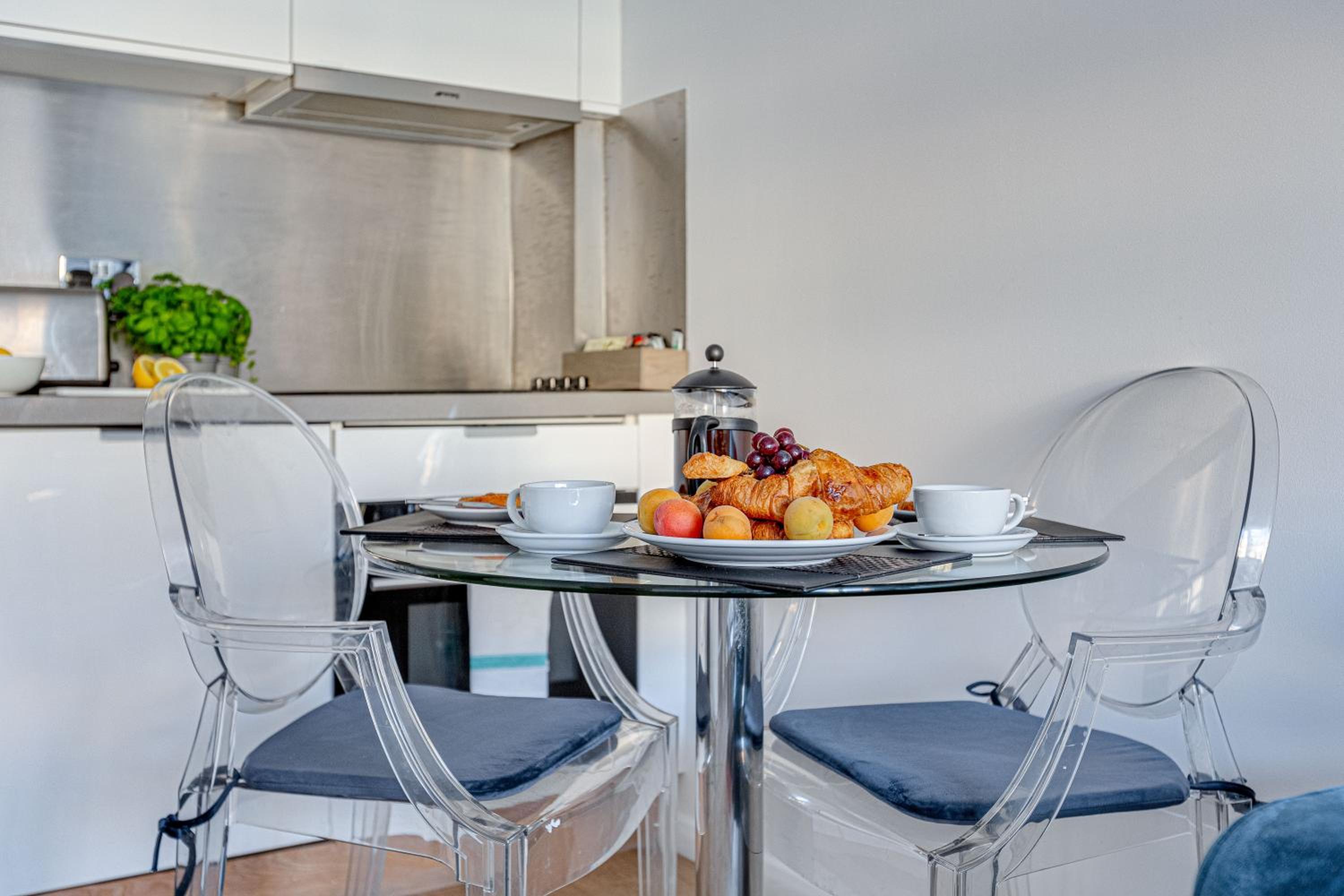 Nell Gwynn Chelsea Accommodation 36/50