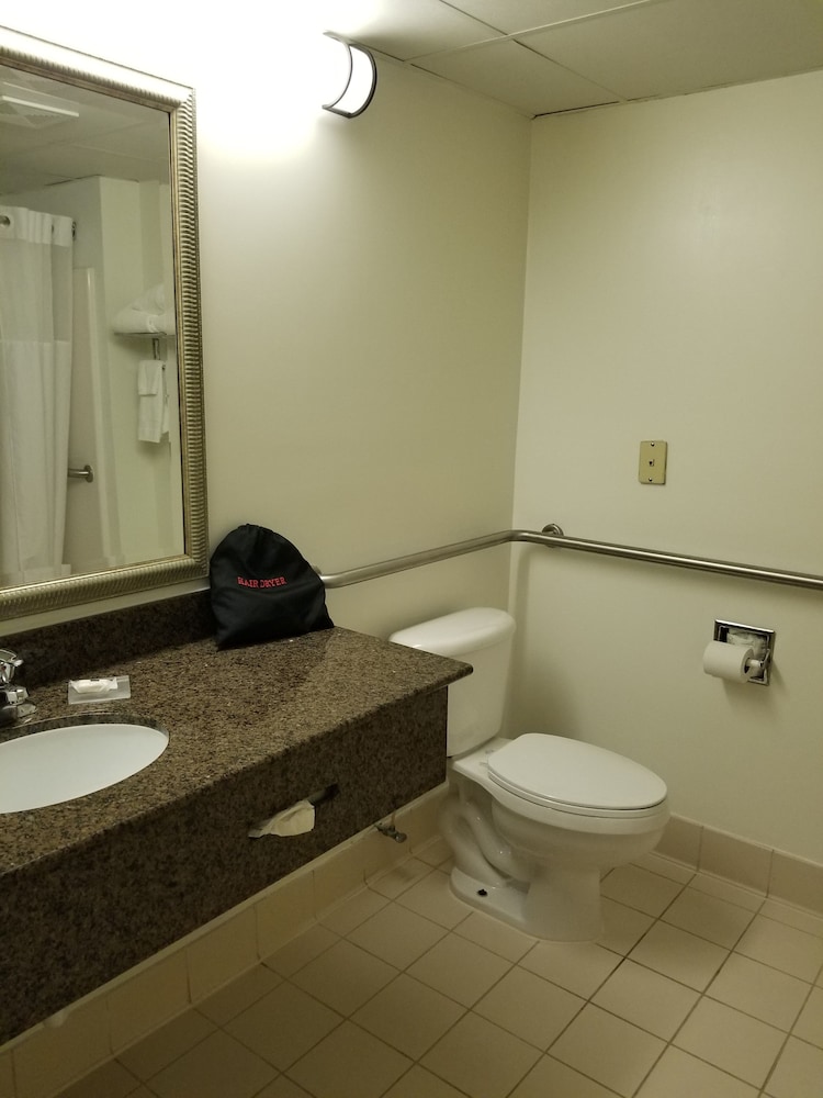 Country Inn Suites By Radisson Lexington Va 23/57