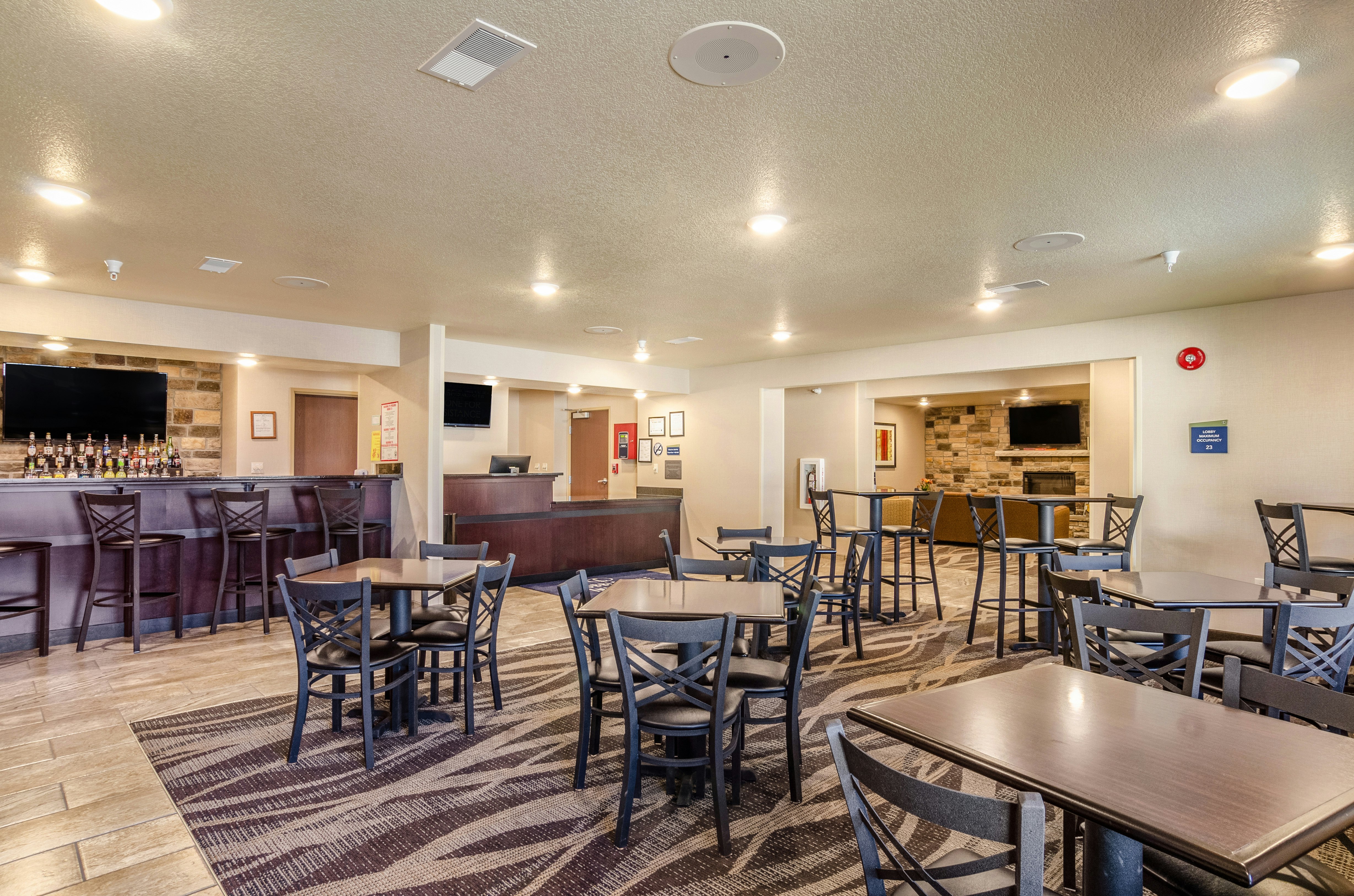 Cobblestone Inn & Suites - Bridgeport 17/24