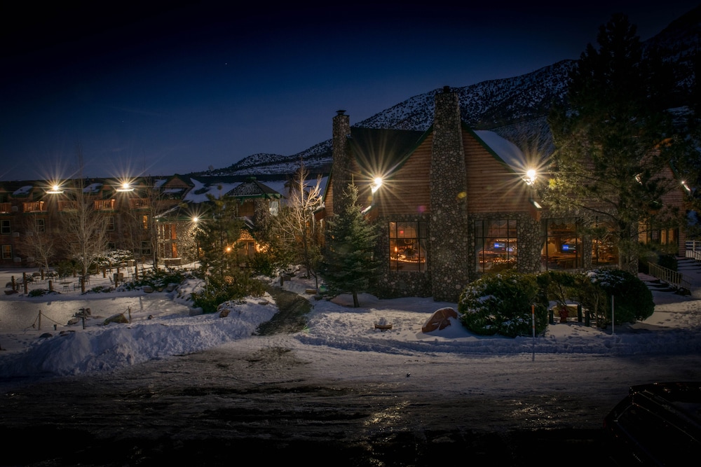 THE RETREAT ON CHARLESTON PEAK in LAS VEGAS - NV
