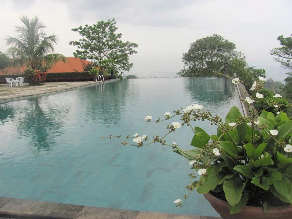 D Emmerick Hotel Salatiga 21/26