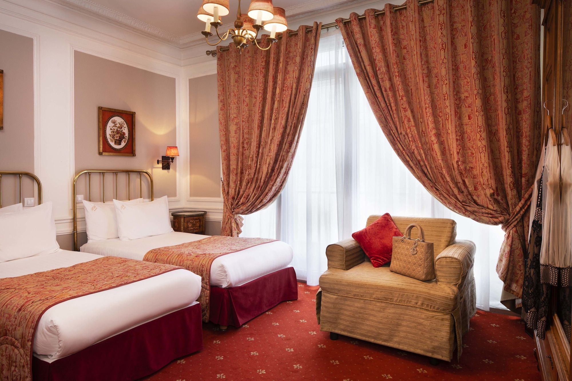 غرفة سوبيريور بسرير كوين بإطلالة على المدينة بشرفة مع أريكة، Hotel Belfast 5/10