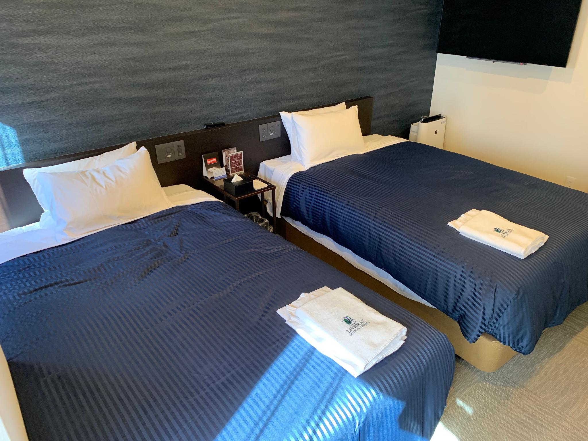 Semi Room, 2 Semi Double Beds