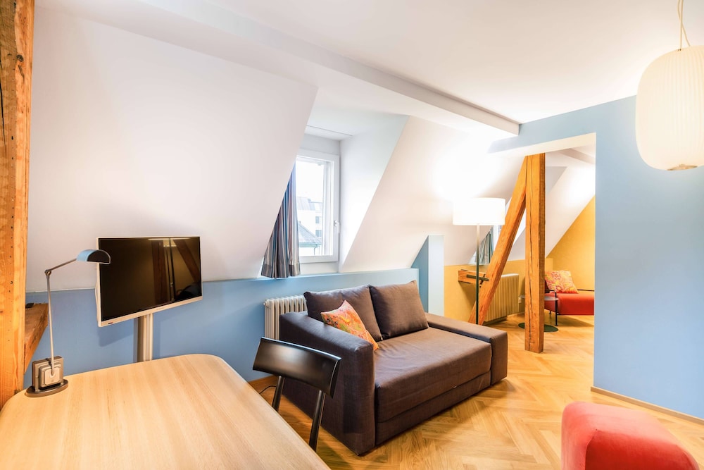 Lady Apos S First Design Hotel 43/53