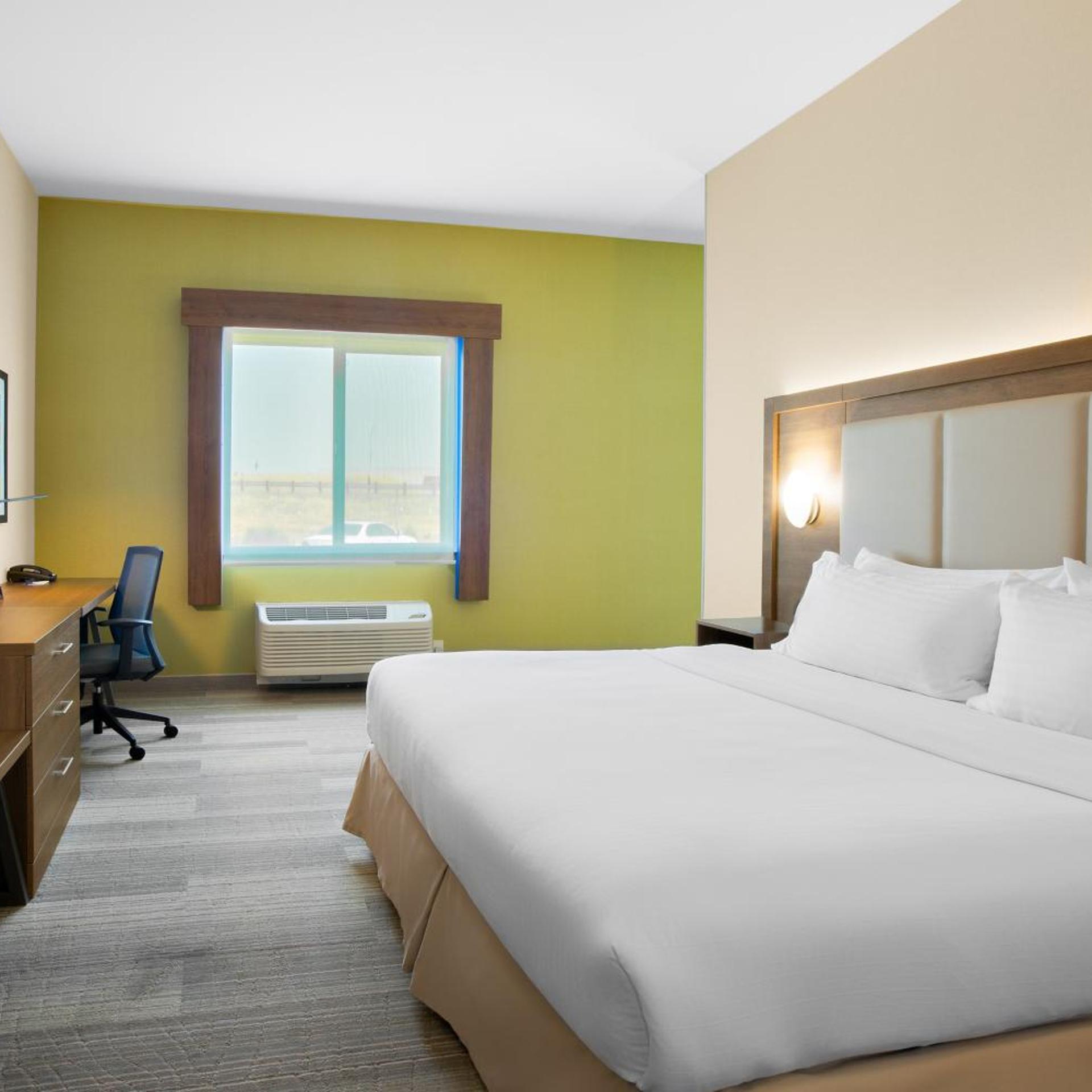 Xtra Space, Standard, King Bed