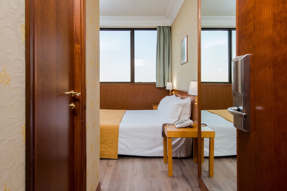 Hotel The Brand 25/64