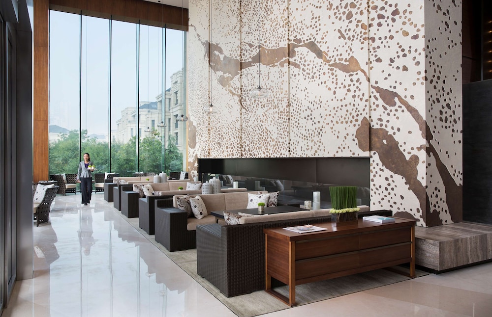 Grand Hyatt Dalian 11/67