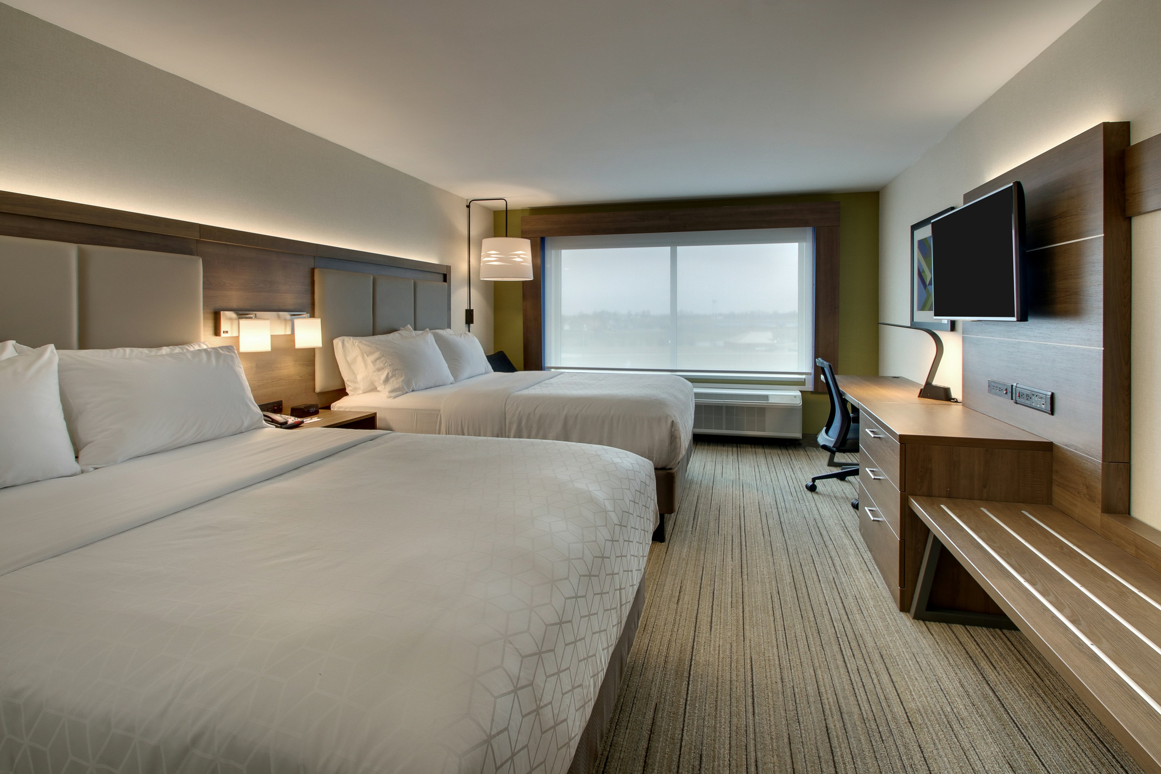 Holiday Inn Express and Suites Mt Sterling North 21/72