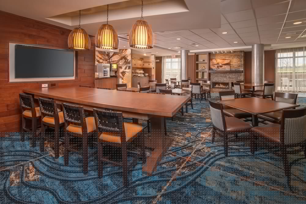 Fairfield Inn Suites Easton 34/44