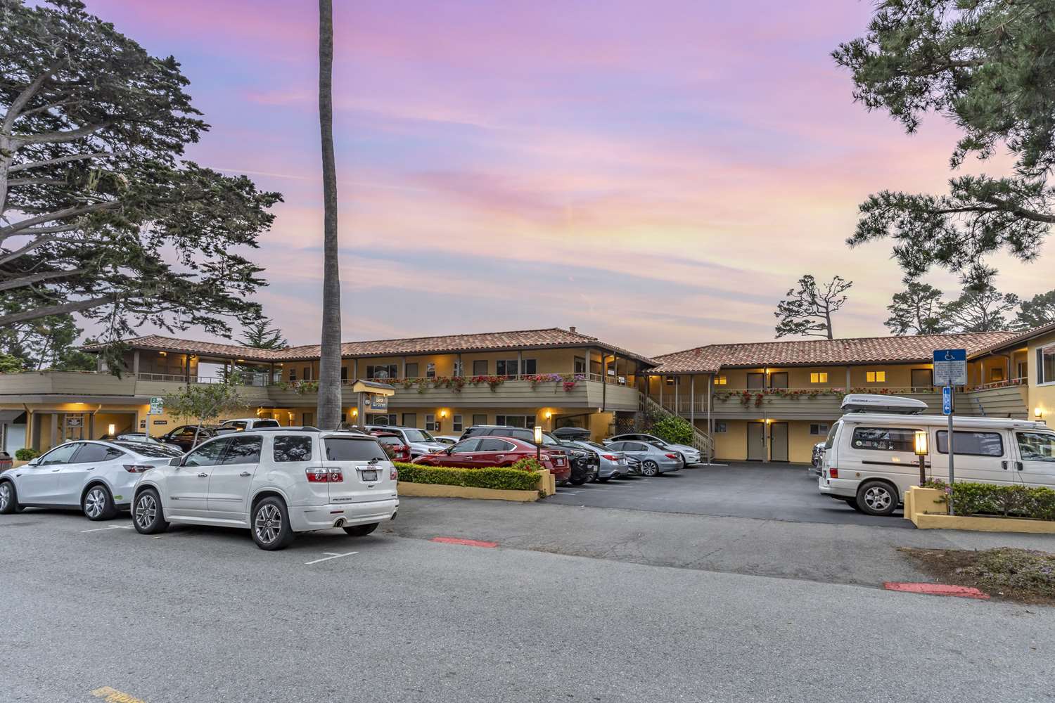 Best Western Carmel S Town House Lodge 34/40