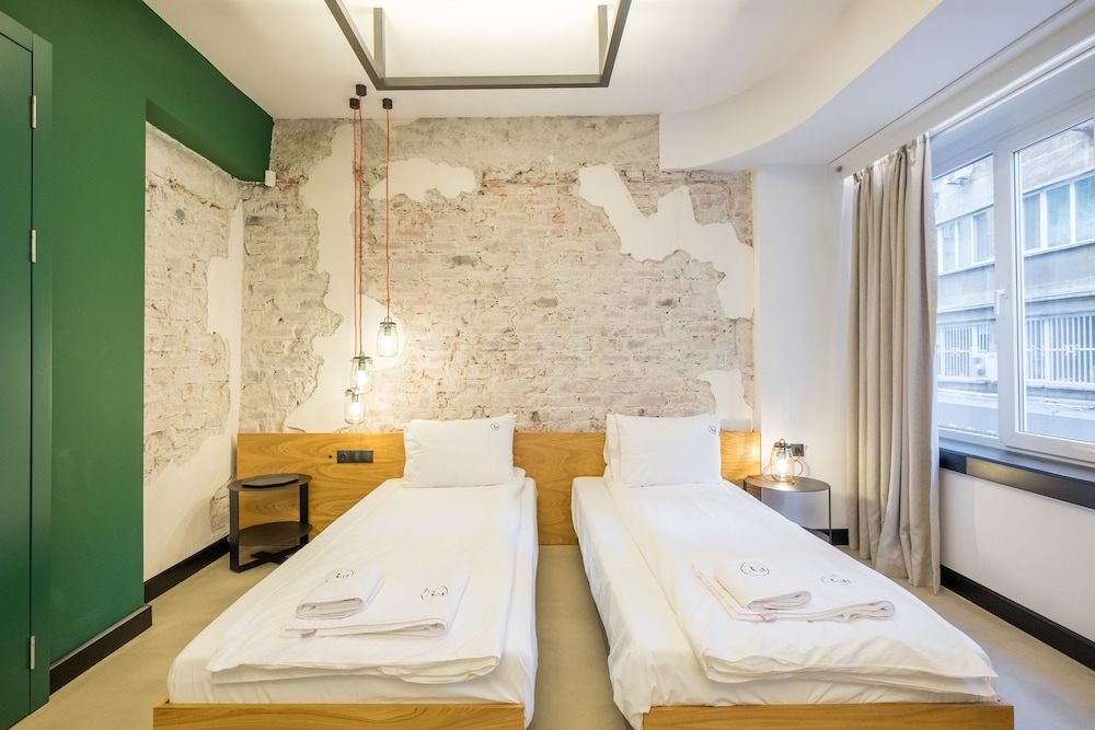 R34 Boutique Hotel 5/50