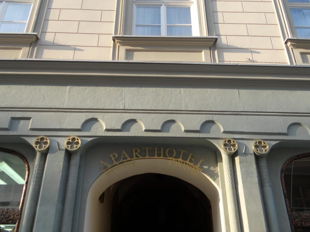 Boutique Aparthotel And Apartments 2/33