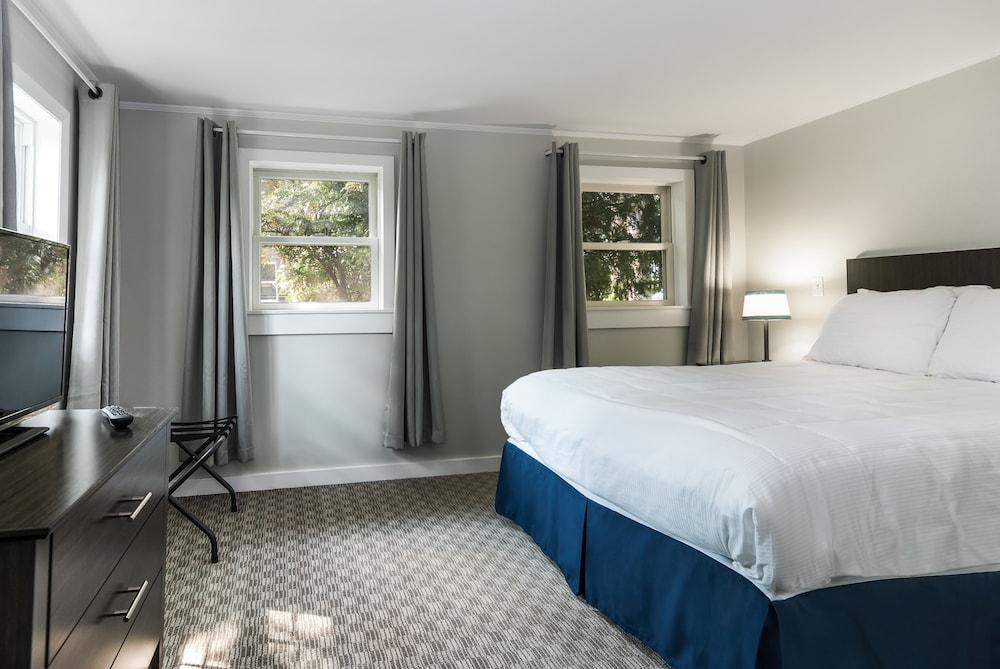 Studio, Queen Bed, Kitchenette