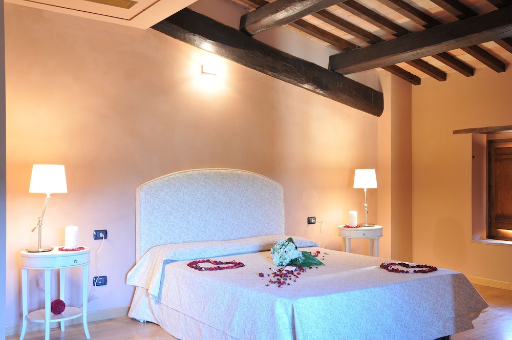 Deluxe, Queen Bed, Castello di Baccaresca 8/10