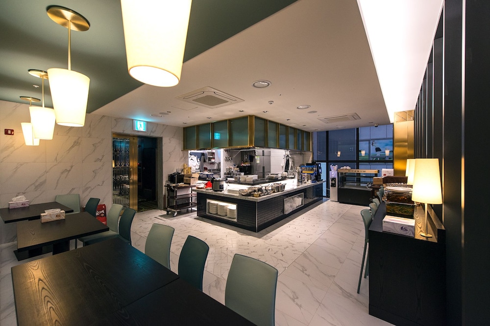 Best Louis Hamilton Hotel Changwon 50/68