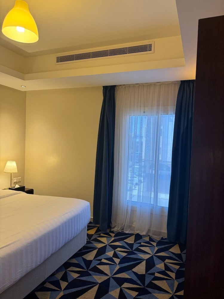 جناح سيغنتشر بسرير كوين بغرفة نوم واحدة، أوشين فيو الزهراء(Ocean View Al Zahra) 3/10