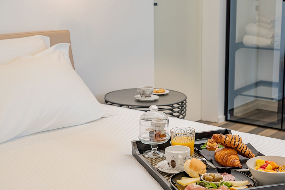 Kkult Boutique Hotel 45/57