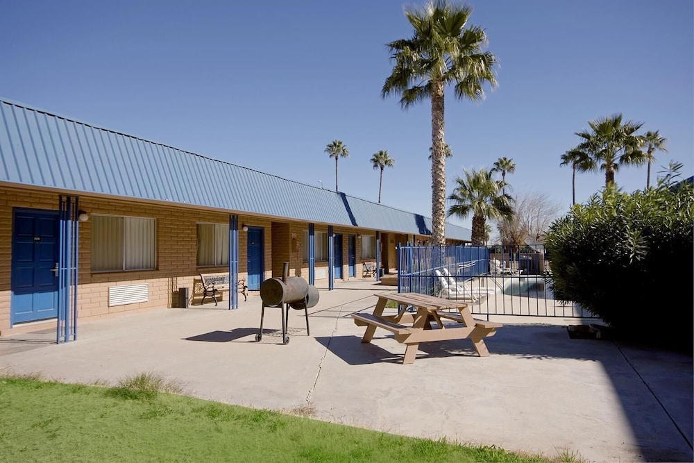 Americas Best Value Inn Eloy Casa Grande 4/23