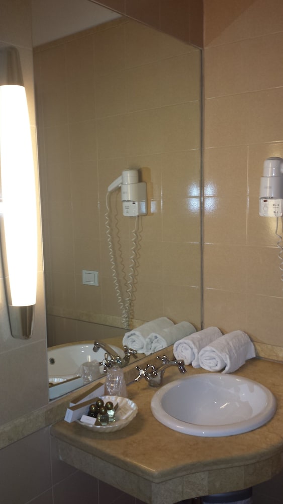 Hotel Due Colonne 50/71