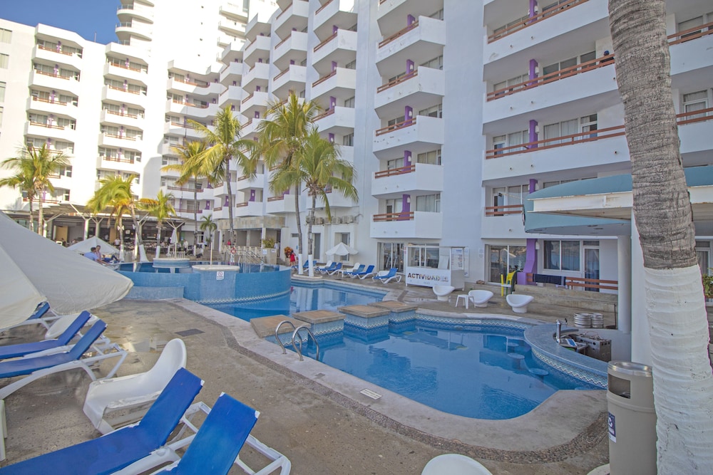 Oceano Palace Beach Hotel 48/50