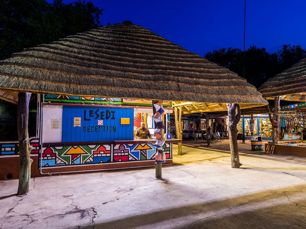 aha Lesedi Cultural Village 31/50