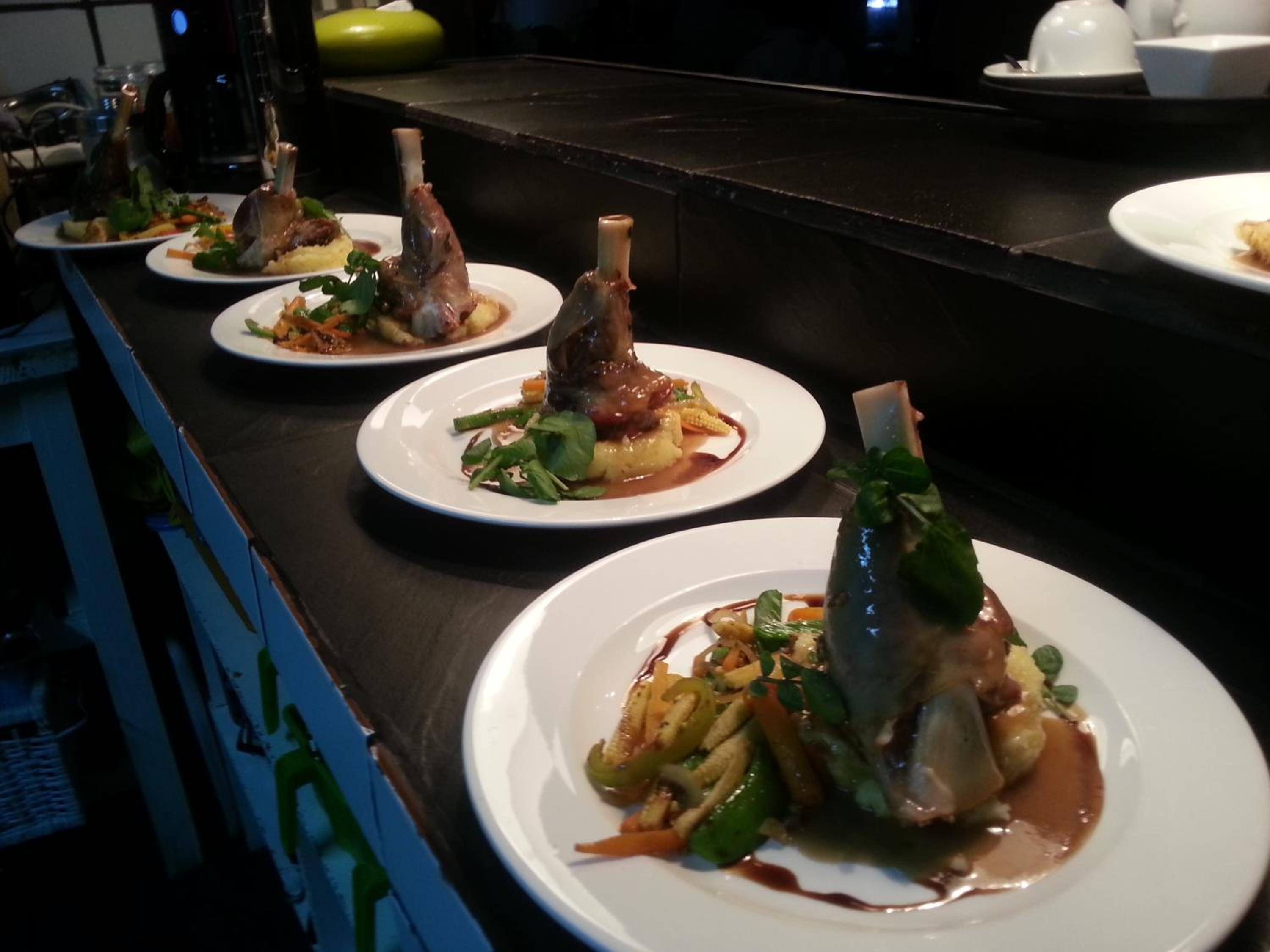 44 On Ennis Guest Lodge And Restaurant 13/27