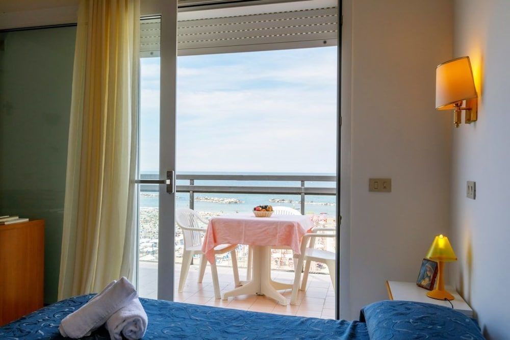 Hotel Royal 18/50