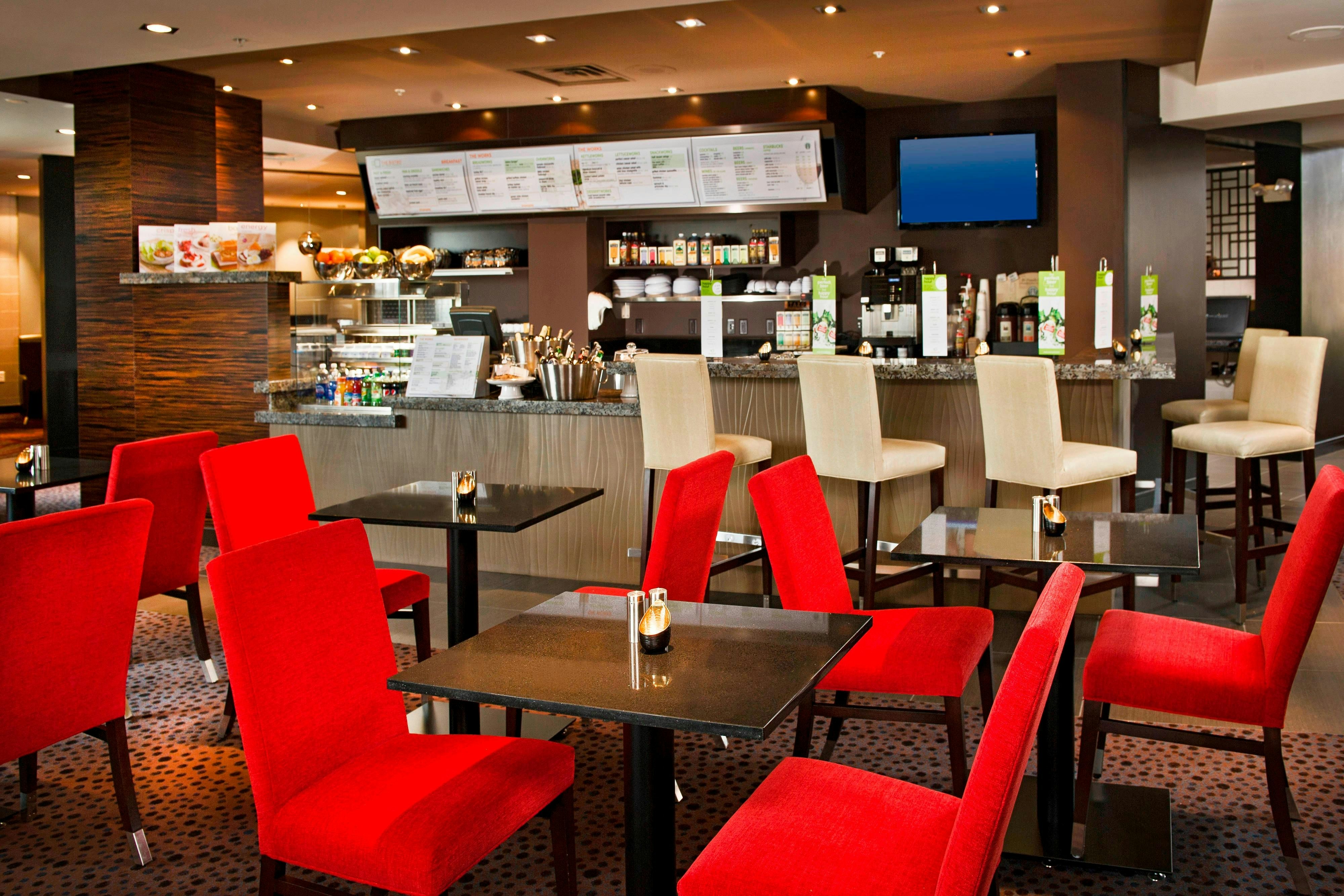 Courtyard Dulles Town Center 15/15