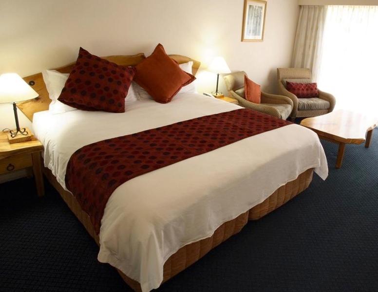 Heritage, Spa, Suite