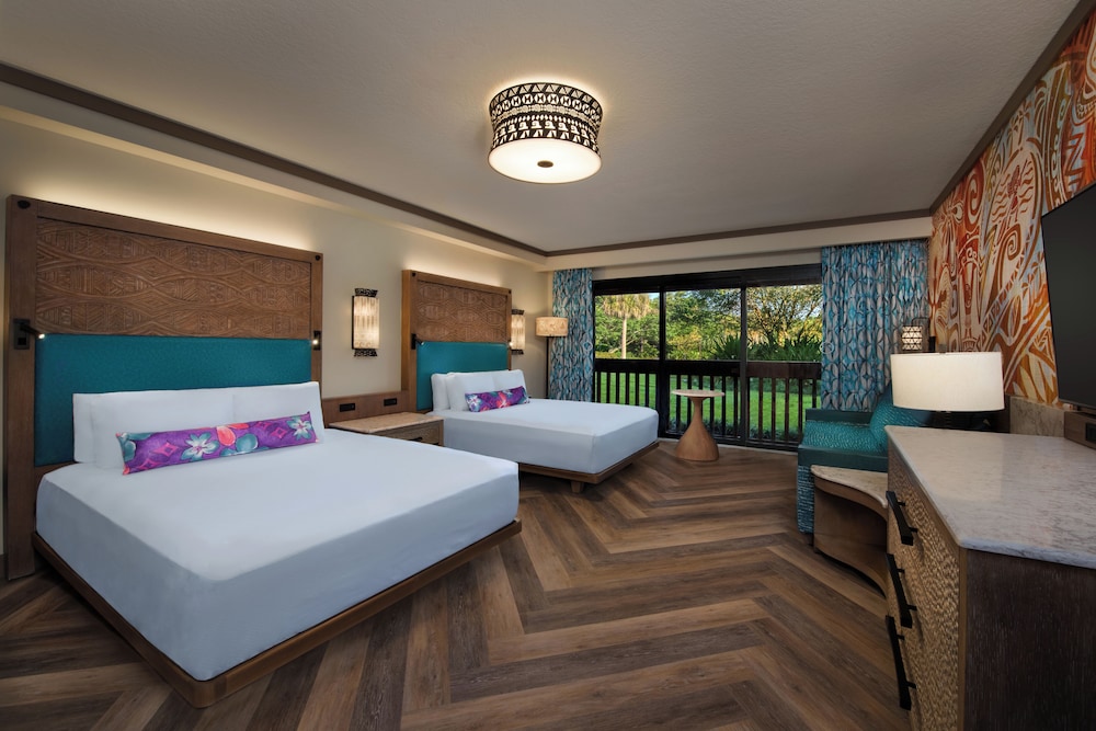 Disneys Polynesian Village Resort 10/50
