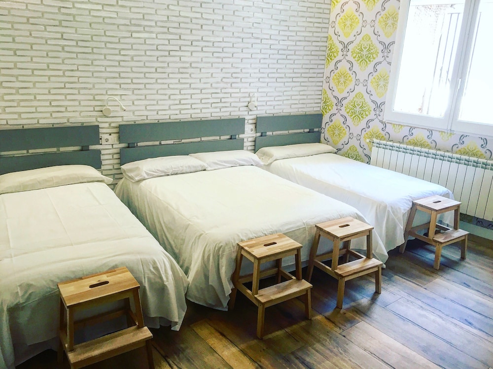 Hostal Le Vintage 8/23