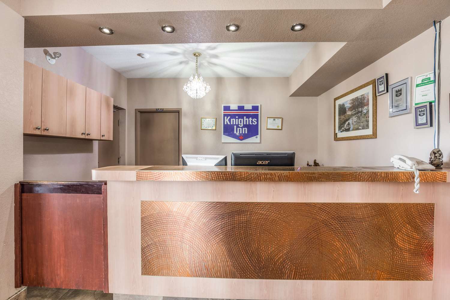 Knights Inn Orillia 1/13