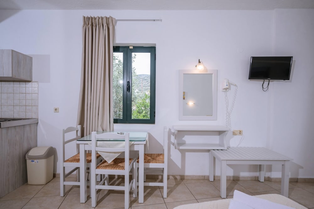 Dionysos Apartments And Studios 45/61