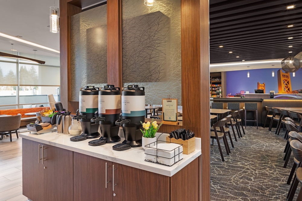 SpringHill Suites by Marriott West Sacramento 33/44