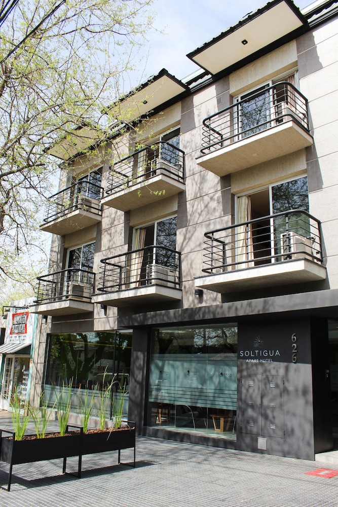 Soltigua Apart Hotel Mendoza 1/45