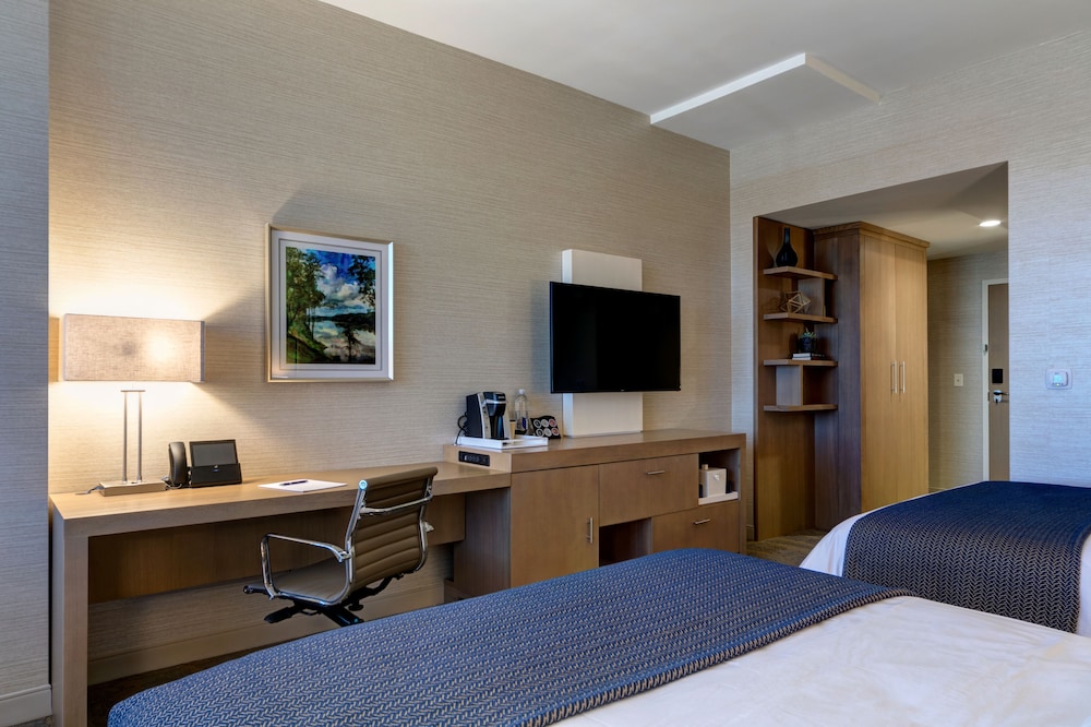 JB Duke Hotel 27/67