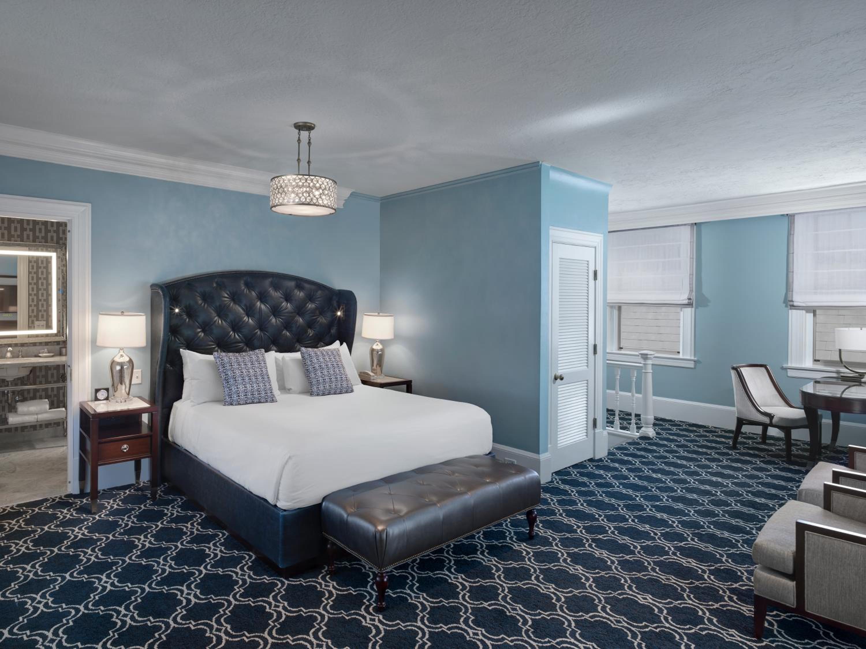 Tower, Suite, King Bed