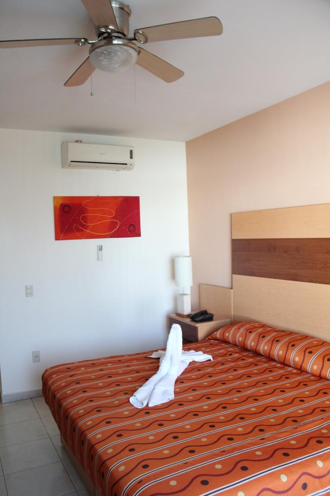 Hotel Real Zapopan 32/44