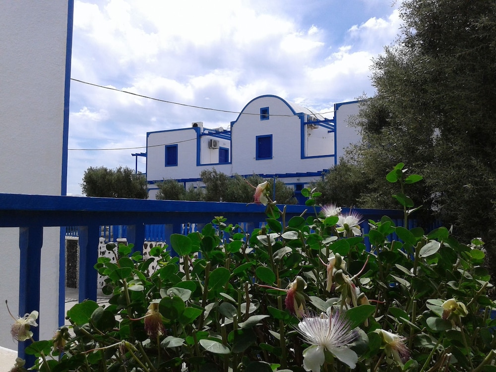 PERISSA HOTEL 2/50