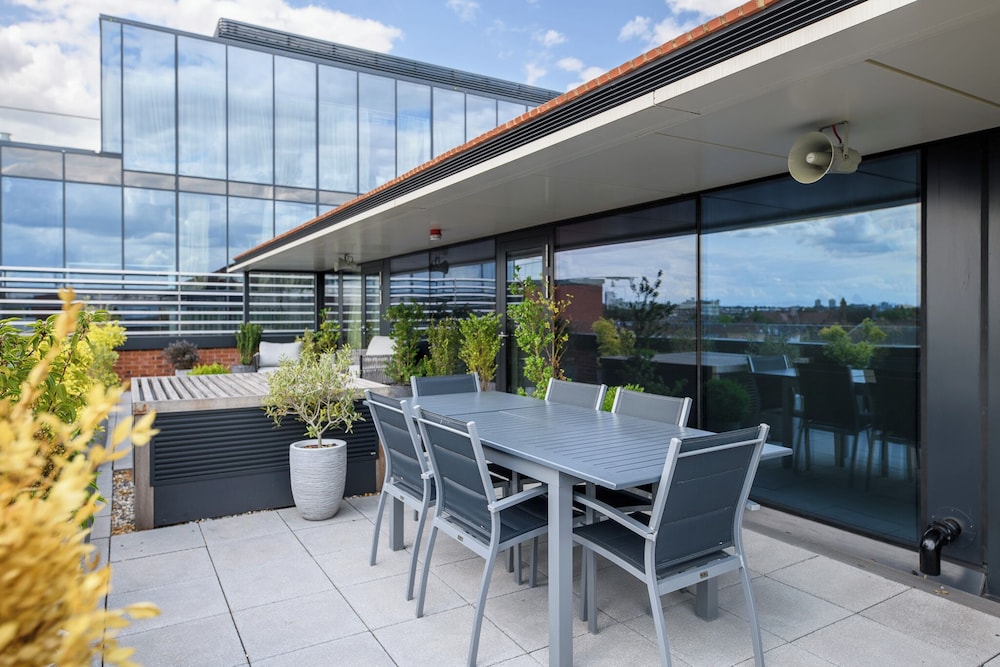 DAO by Dorsett West London 38/46