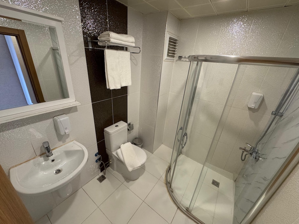 Otel Cinas 28/36