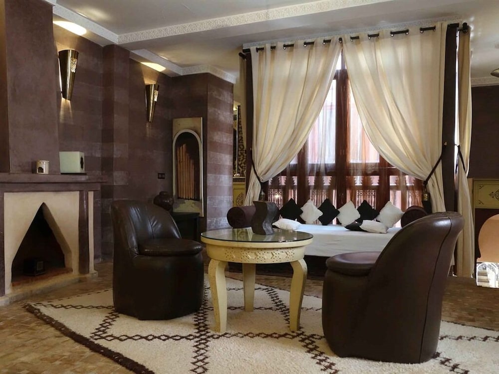 Riad Turquoise 63/81