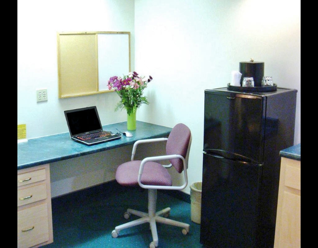Americas Best Value Inn Suites Bluffton 10/13