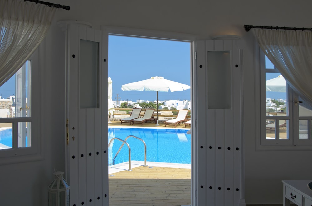 ASPALATHRAS WHITE HOTEL 20/50