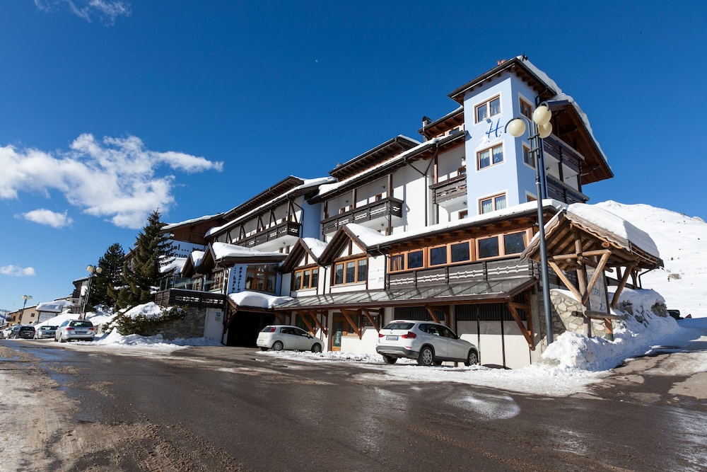 Sporting Hotel 6/50