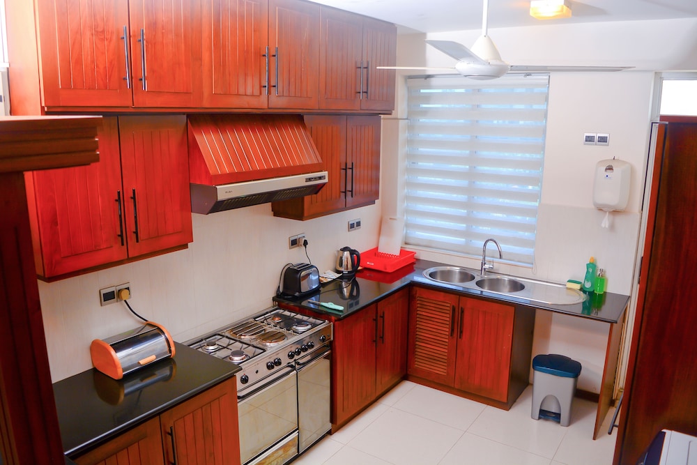 Unique Towers Luxury Boutique Suites 9/76