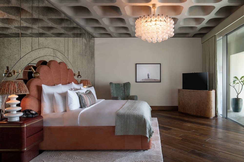 Suite, Park View