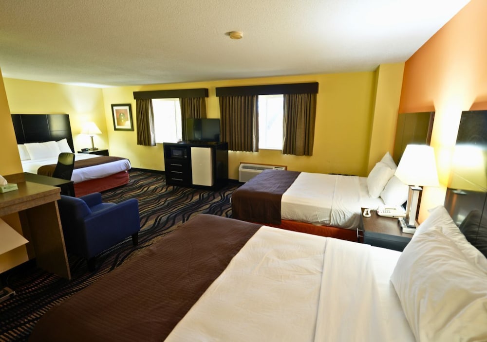 جناح استوديو عائلي بسريرين كوين، Americinn By Wyndham Streator 3/6